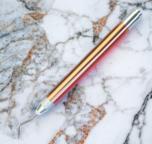Lighted Weeding Pen