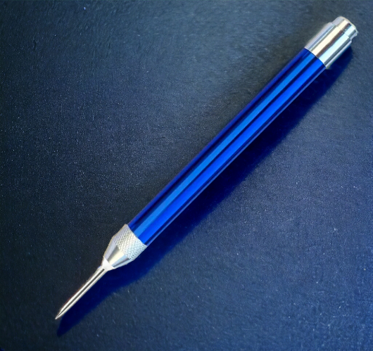 Lighted Weeding Pen